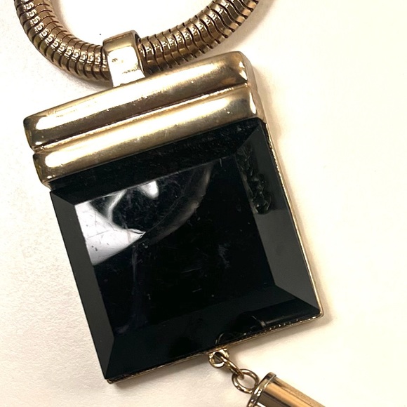 RETRO TASSLE STATEMENT NECKLACE - Picture 2 of 3